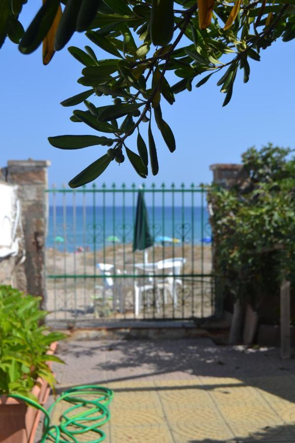 Miramare Struttura Sulla Spiaggia Platamona Exteriér fotografie